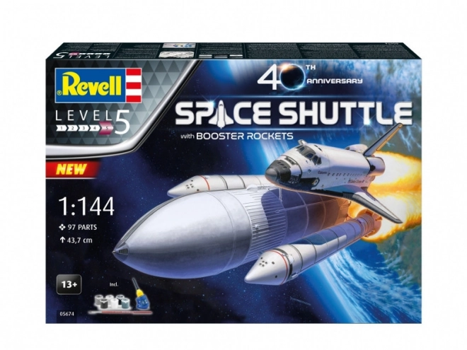 Model Revell Space Shuttle z rakietami wspomagającymi