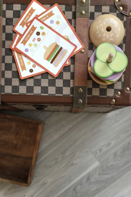 Drewniana burgerowa restauracja WOOPIE GREEN dla dzieci