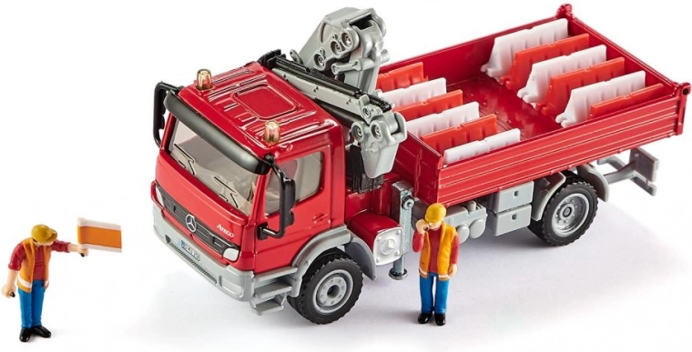 Uchylna skrzynia i funkcjonalne burty