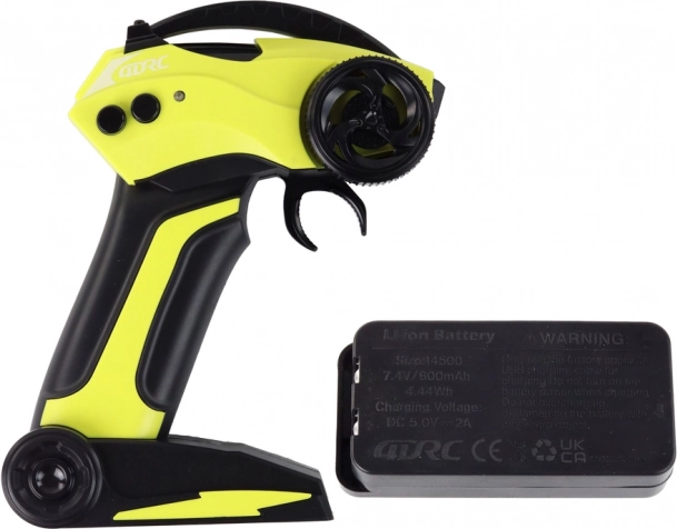 Ergonomiczny kontroler 2,4 GHz i pełne akcesoria