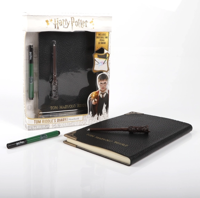 Magiczny notatnik HARRY POTTER Toma Riddle’a z niewidzialnym atramentem i różdżką UV