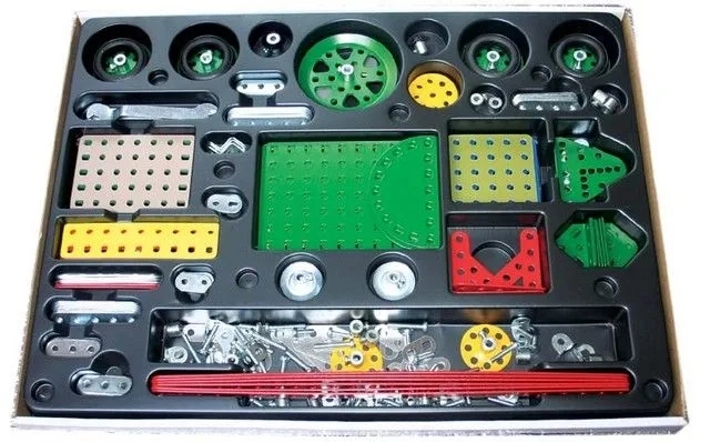 Zestaw konstrukcyjny MERKUR 100 modeli