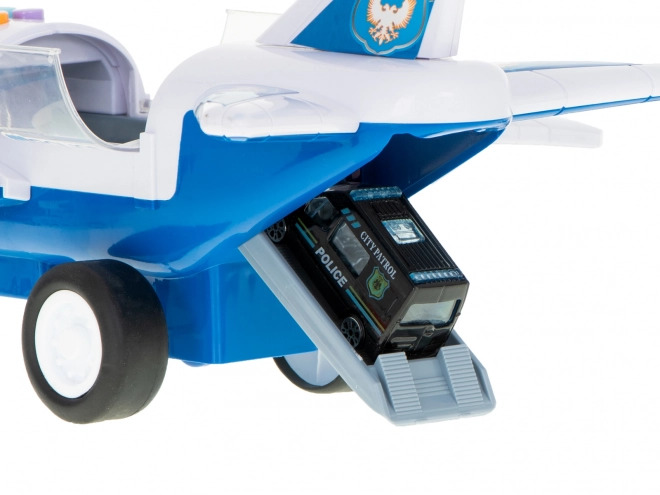 Policyjny samolot transportowy z samochodami