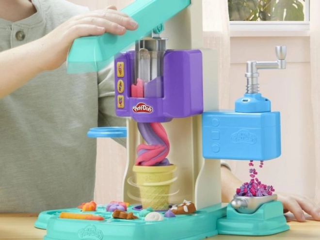 Play-doh zakrzywiona lodziarnia