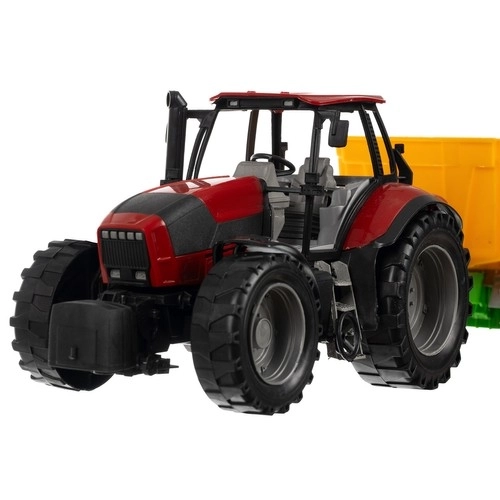 Traktor rolniczy z przyczepą 24711