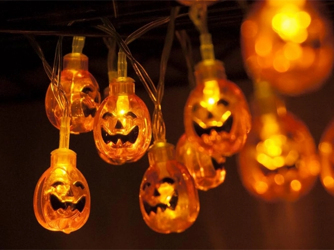 Wisząca girlanda LED z dyniami na Halloween