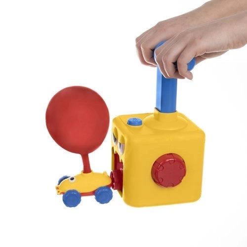 Samochód na dmuchane balony