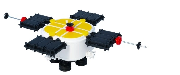 Zestaw konstrukcyjny SEVA KOSMOS Satelity plastikowe 425szt w pudełku 35x33x5cm