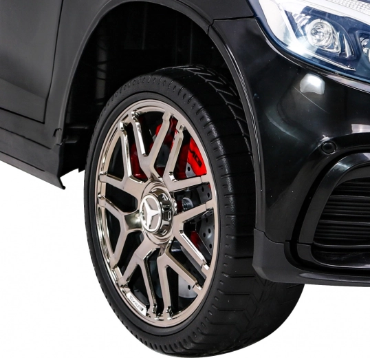 Napęd 4x4 i ciche koła EVA