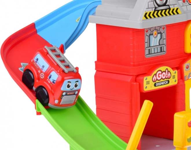 Spiralny tor od dachu aż do podłoża