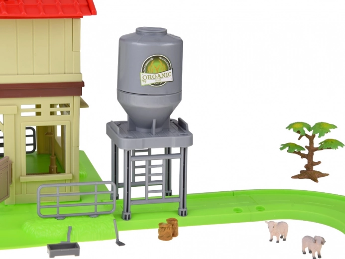 Silos na paszę z funkcją wysypywania