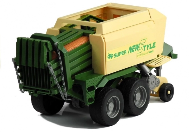 Duży traktor z przyczepą, maszyna rolnicza 65 cm