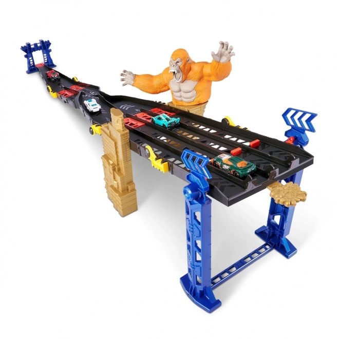 Zabawna trasa Metal Machines 4 tory atak goryli