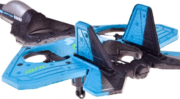 Lekki i wytrzymały kadłub dla komfortowych pierwszych lotów