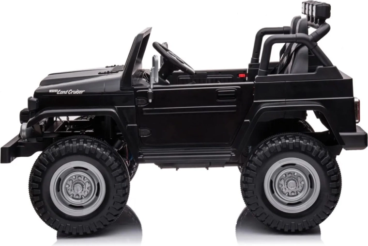 Mocny napęd 4x4 i długi czas jazdy