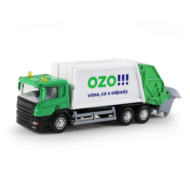 Śmieciarka z logo OZO