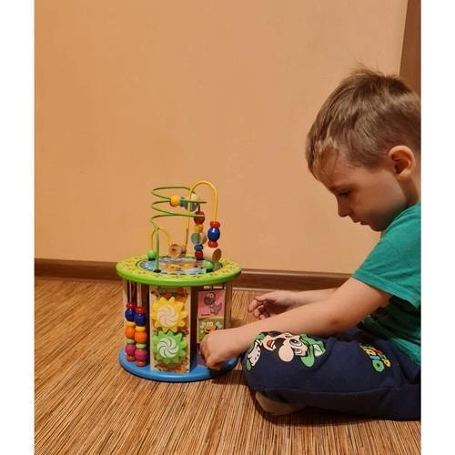 Drewniana kostka z grami dla dzieci