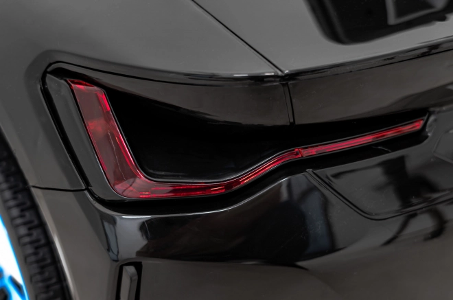 Samochód dziecięcy na baterię BMW i4 – czarne