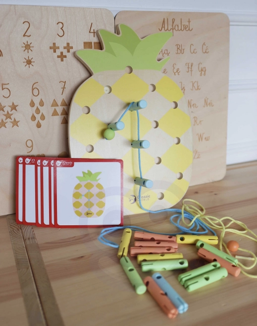 Drewniana nawlekanka Ananas Classic World