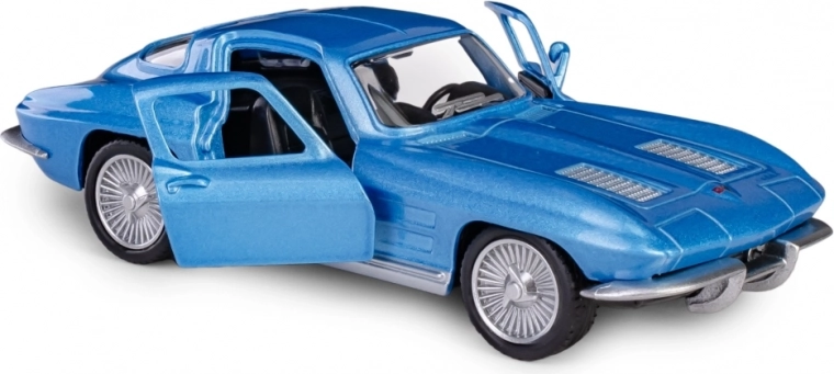 Otwierane drzwi i dopracowane wnętrze