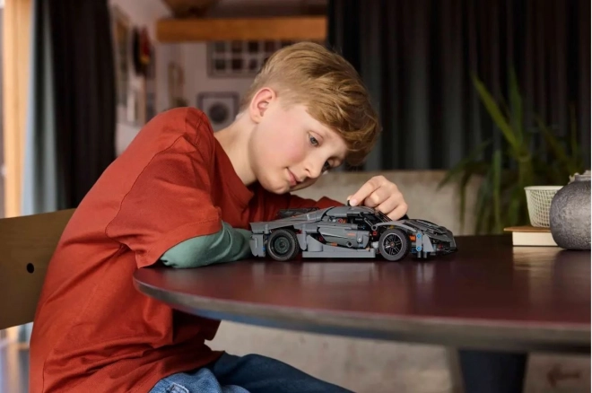 LEGO Technic 42173 Szare hyperauto Koenigsegg Jesko Absolut