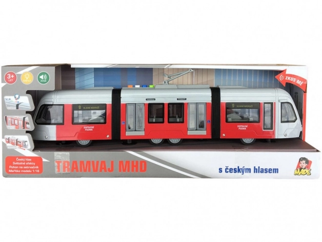 Tramwaj z realistycznym ogłoszeniem