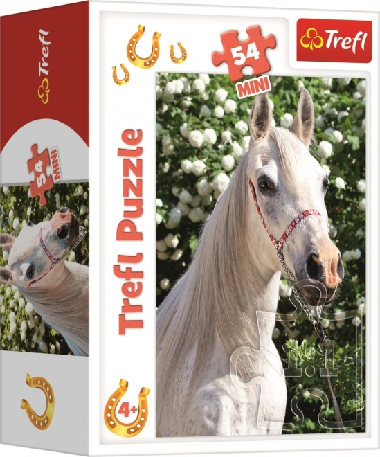 TREFL Puzzle Świat koni: Portret białej klaczy 54 elementy