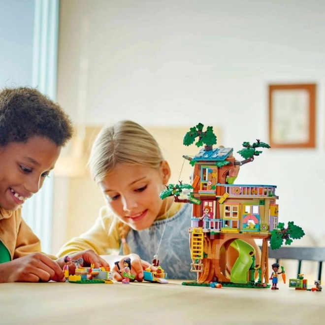 Domek LEGO Friends na Drzewie Przyjaźni