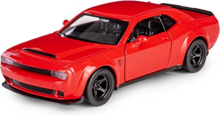 Metalowe nadwozie i gumowe opony