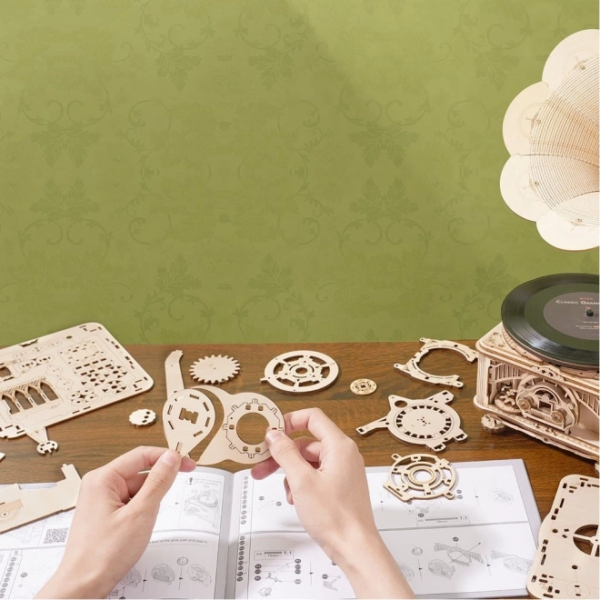 RoboTime 3D drewniane mechaniczne puzzle Gramofon (napęd ręczny)