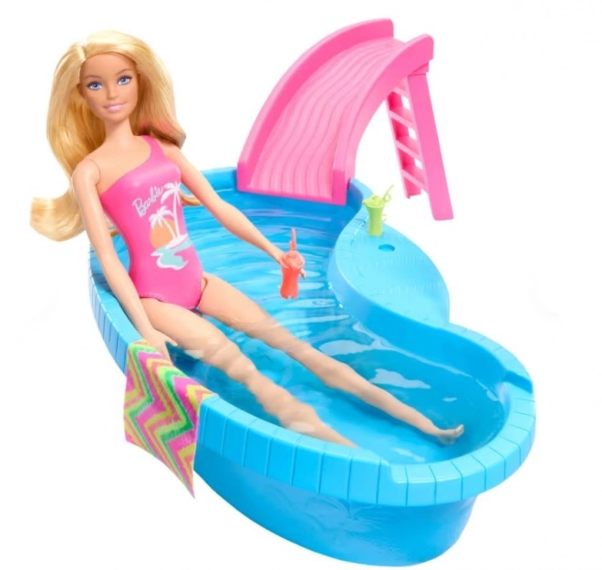 Stylowe stroje kąpielowe Barbie