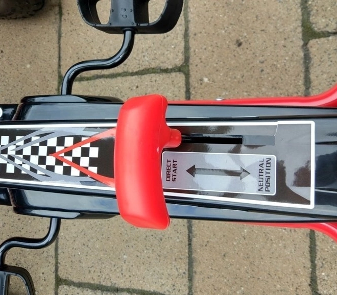 Pedałowy gokart powietrzny + Nadmuchiwane opony + Regulowane siedzenie – Czerwona