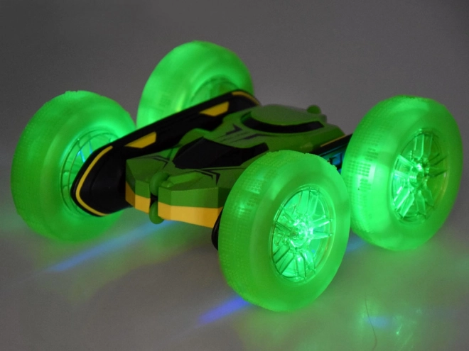 Cudowny samochód Stunt Car z kołami LED