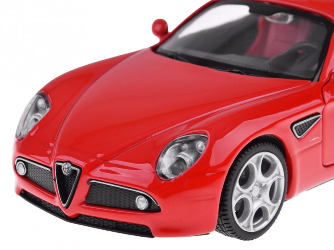 Metalowy model auta Alfa Romeo 8C Competizione skala 1:32