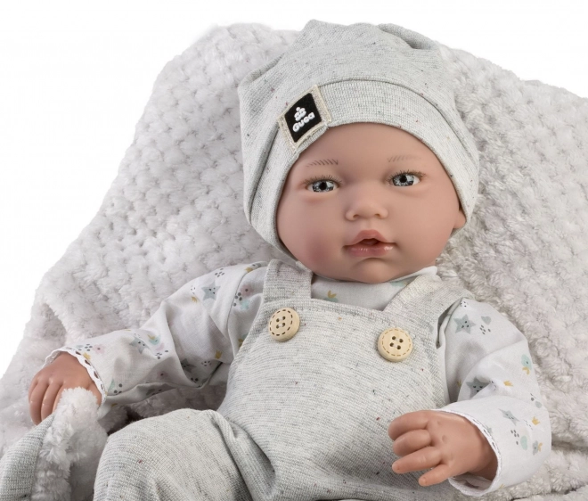 Guca 961 LIAM - realistyczna lalka niemowlę z dźwiękami i miękkim materiałowym ciałem - 38 cm