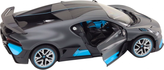 Detaliczne wzornictwo modelu