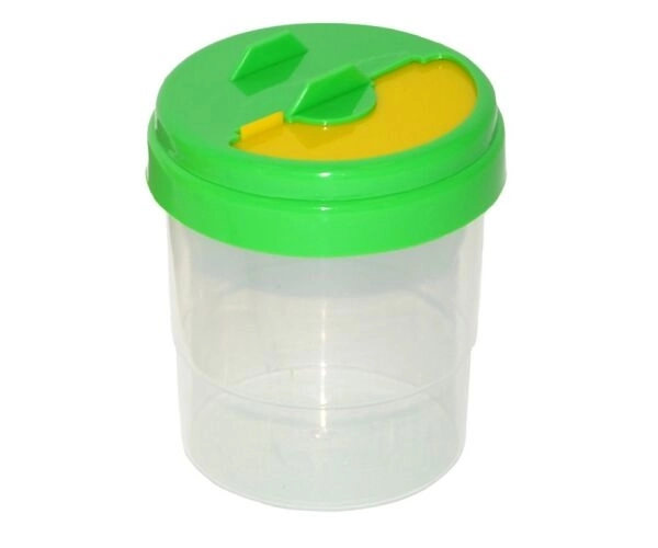 Kubek na wodę z plastikowym zamknięciem