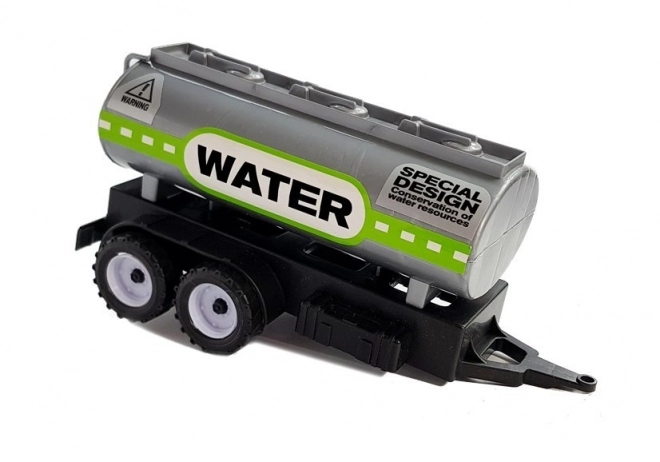 Traktor z przyczepą na bele siana Cysterna