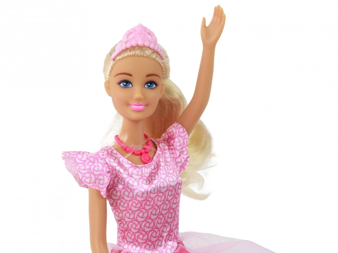 Lalka Anlily Książęca Blondynka z Diademem w Różowej Sukni