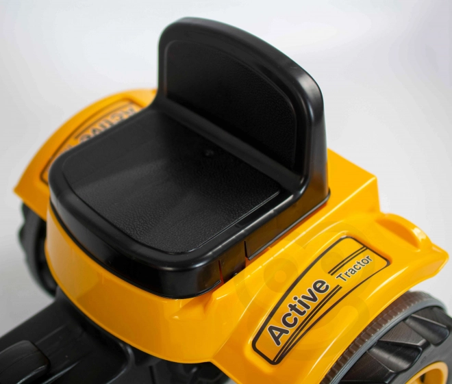 Dziecięcy traktor na pedały z przednią ładowarką