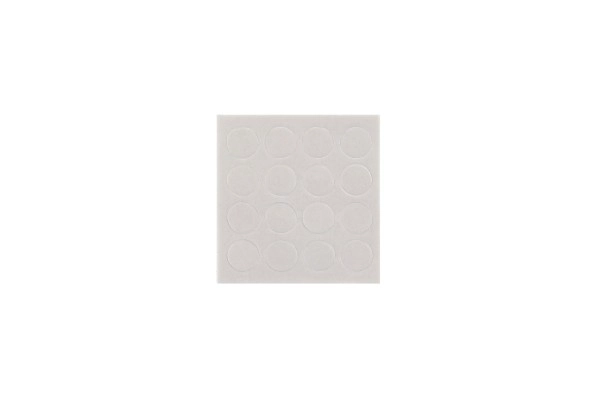 Świecące we mroku kształty z plastiku w pudełku 9x12x2,5cm 24 sztuki w opakowaniu