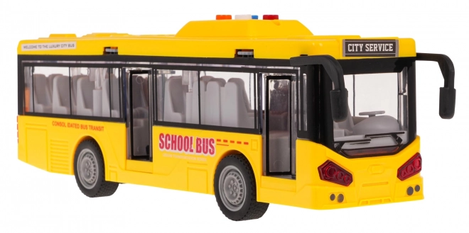 Żółty autobus z funkcjami świetlnymi i dźwiękowymi