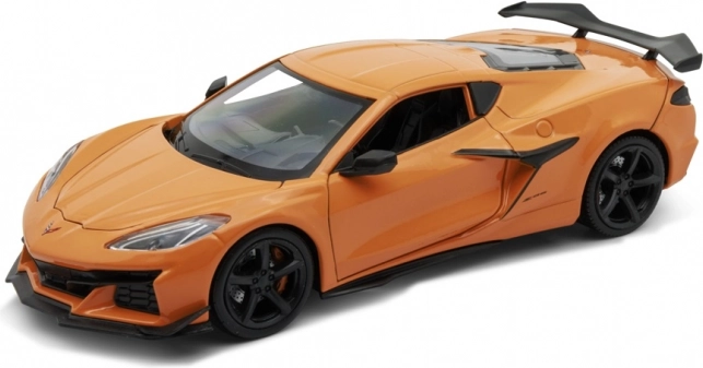 Welly Chevrolet Corvette Z06 1:24 pomarańczowy