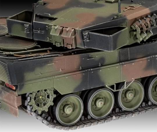 Plastikowy model Leopard 2A6/A6NL