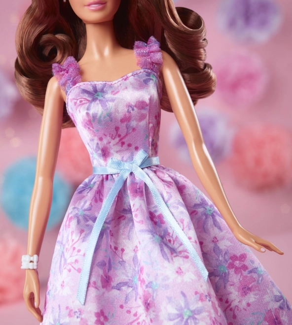 Lalka Barbie z podpisem życzeń urodzinowych