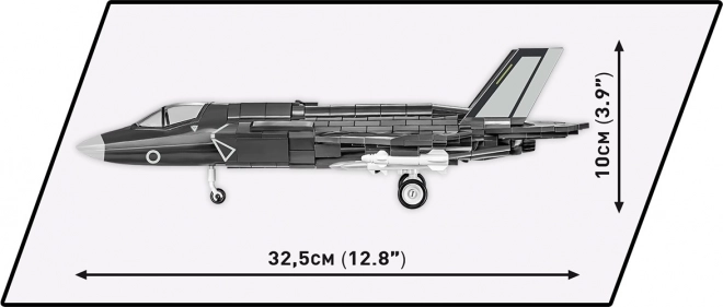 Model bojowego samolotu F-35B Lightning II z klocków