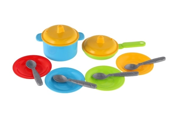 Zestaw naczyń plastikowych kolorowych 12 sztuk w siatce 12m+