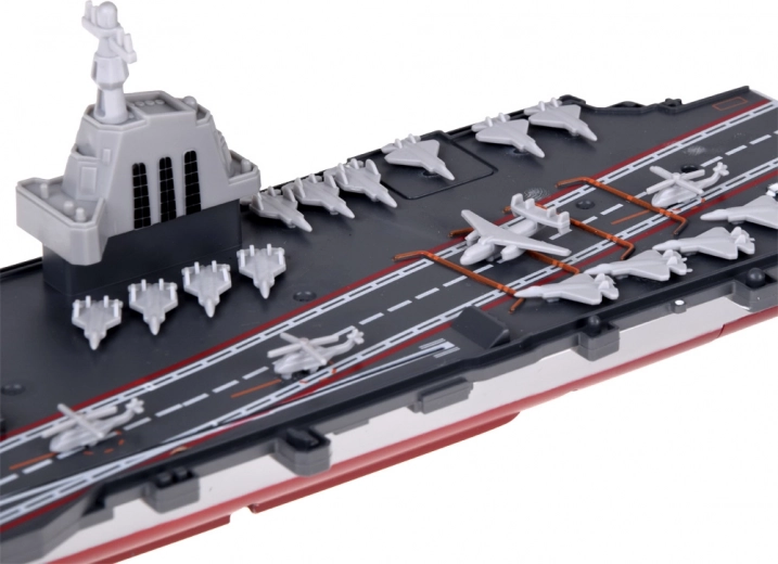 Szczegółowy pokład z mini samolotami