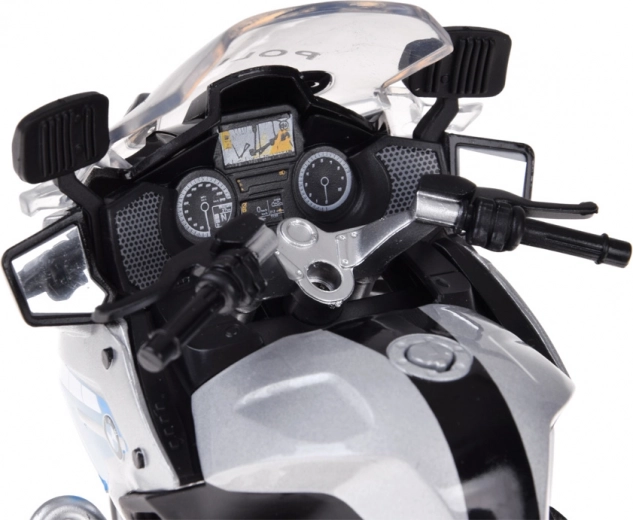 Detaliczy kokpit i elementy sterujące