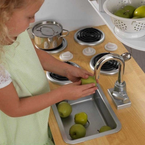 Łatwe czyszczenie dzięki wyjmowanemu zlewozmywakowi